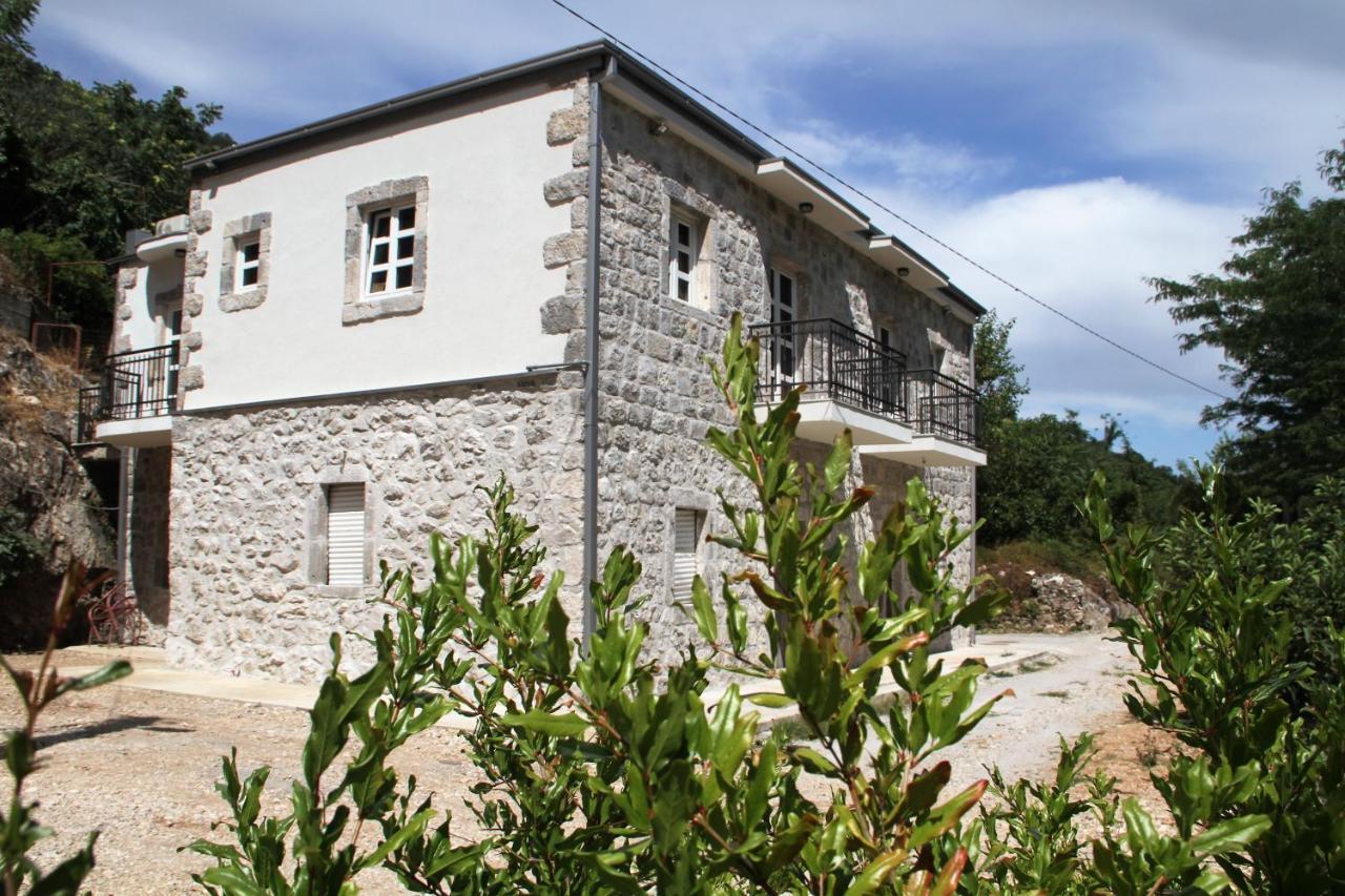 Skala Luxury Rooms Cetinje Esterno foto